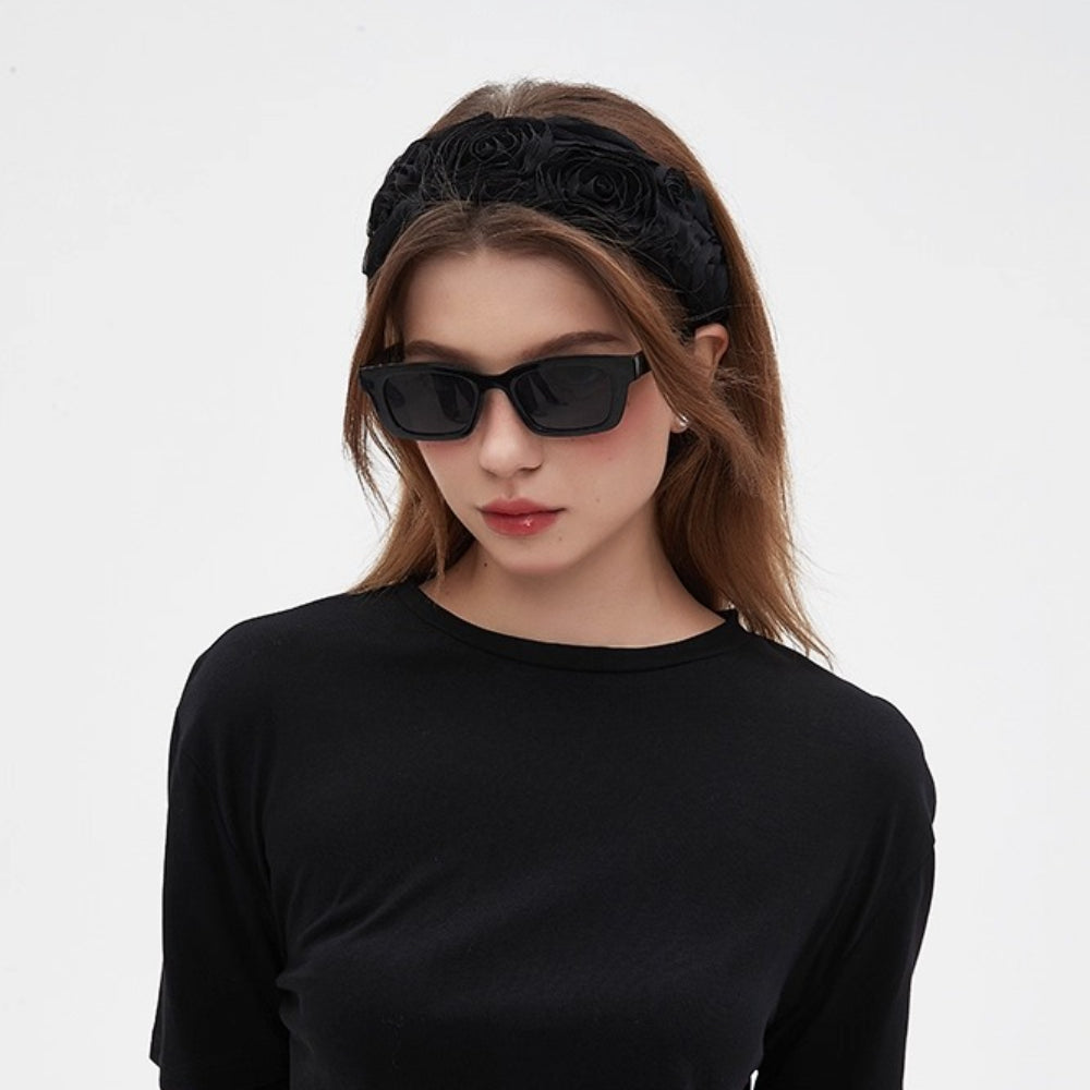 Black embellished women’s headband with 3D floral velvet design, stylish accessory